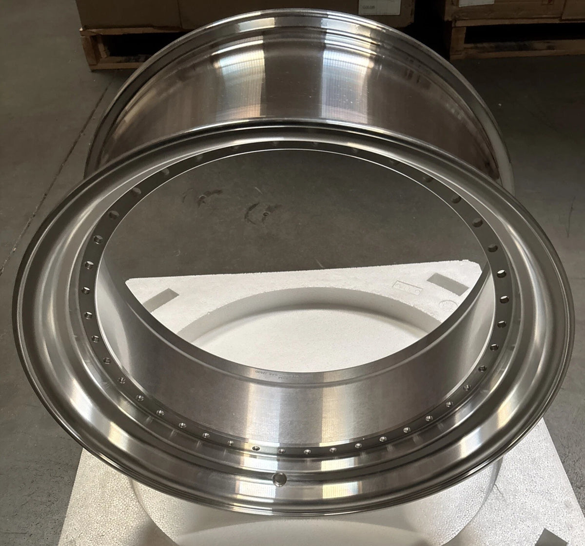 20" Step Barrel with 2.25" or 3.5" Lip Flow Form, 40 Holes US. Standard for 2-Piece Wheel, RAW or Polished