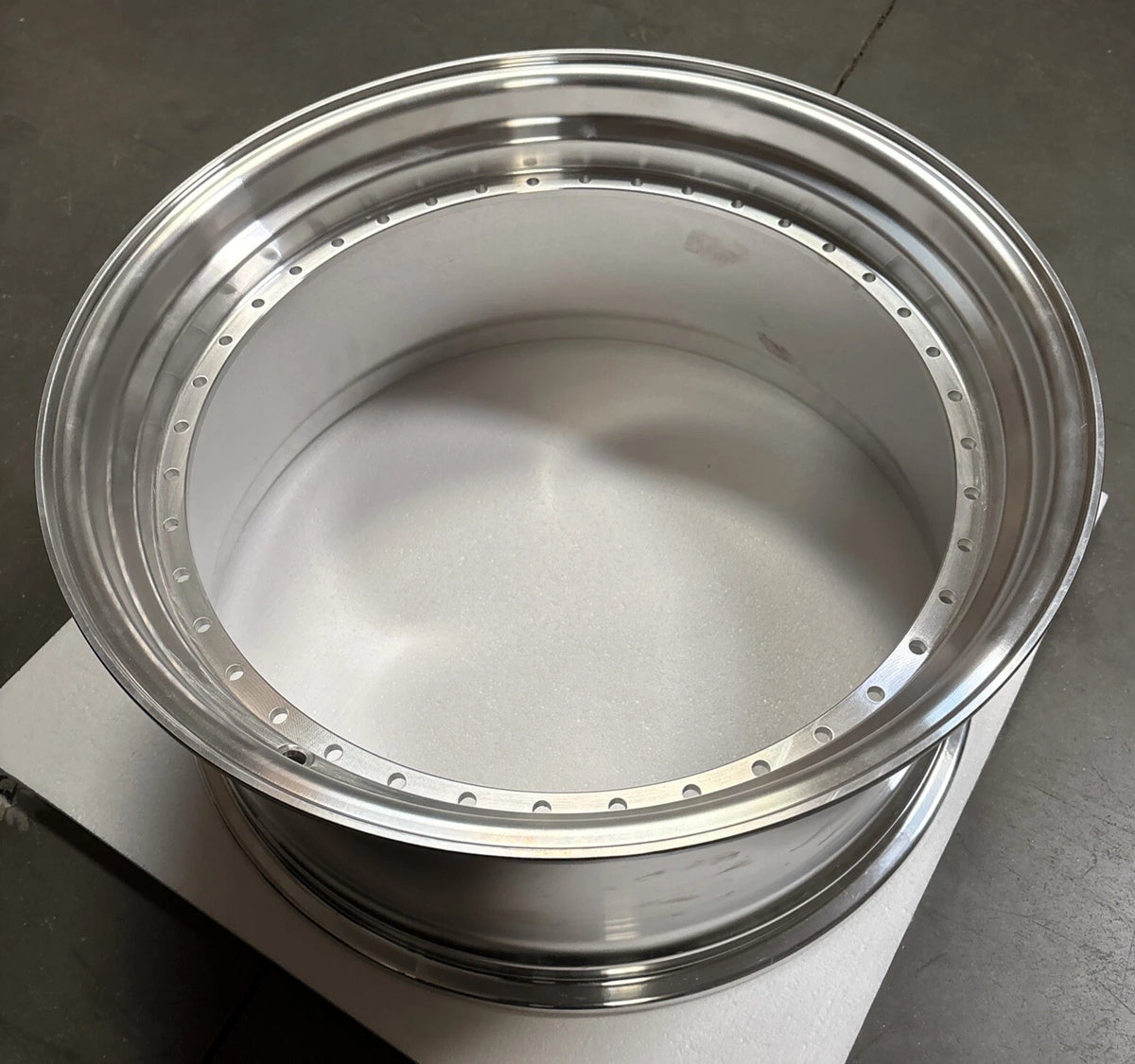 21" Step Barrel with 2.75" Lip Flow Form, 40 Holes US. Standard for 2-Piece Wheel, RAW or Polished